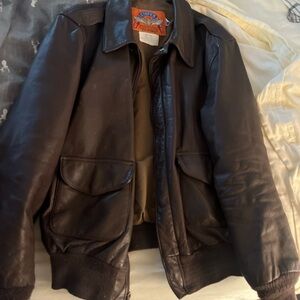 Men’s leather bomber jacket- L